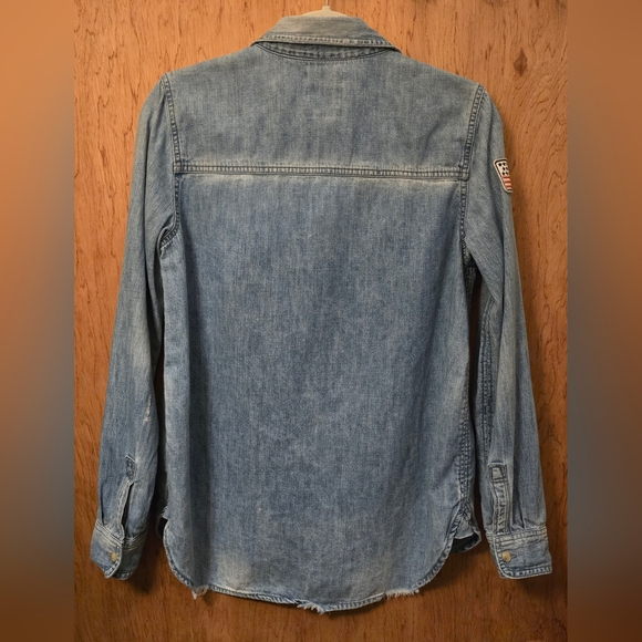 American Eagle Womens XS Denim Over Sized Fit Long Sleeve Button Up Patch Shirt - Picture 3 of 6
